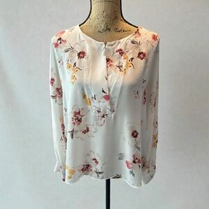 194 - Floral Batwing Blouse